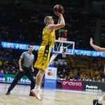 Gran esfuerzo coral para festejar el primer triunfo en casa del curso (27)