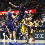 Gran esfuerzo coral para festejar el primer triunfo en casa del curso (19)