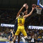 El Iberostar Tenerife cae tras poner contra las cuerdas al potente Real Madrid (27)