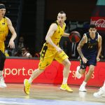 El Iberostar Tenerife cae tras poner contra las cuerdas al potente Real Madrid (21)