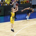 El Iberostar Tenerife cae tras poner contra las cuerdas al potente Real Madrid (9)