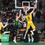 El Iberostar Tenerife cae en Badalona, tras rozar una remontada épica (1)