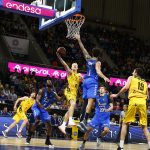 El Iberostar Tenerife supera a un batallador San Pablo Burgos y sigue con paso firme (35)