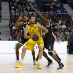 El Iberostar Tenerife se lleva un thriller con un canastón de Marcelinho Huertas (11)