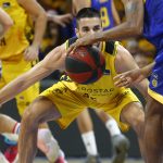 El Iberostar Tenerife tiñe de aurinegro el derbi canario (28)