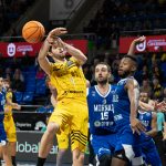 El Iberostar Tenerife se impone con autoridad al Mornar Bar (14)