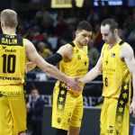 El Iberostar Tenerife supera a un batallador UCAM Murcia y se hace fuerte en casa (7)