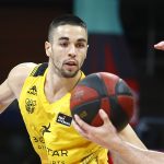 El Iberostar Tenerife supera a un batallador UCAM Murcia y se hace fuerte en casa (10)