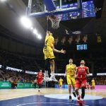 El Iberostar Tenerife supera a un batallador UCAM Murcia y se hace fuerte en casa (15)