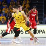 El Iberostar Tenerife supera a un batallador UCAM Murcia y se hace fuerte en casa (20)