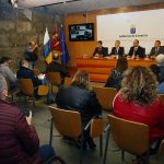 Un equipaje, un árbol (5)