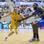 El Iberostar Tenerife da otro golpe sobre la mesa para 'asaltar' el Coliseum (10)