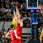 El Iberostar Tenerife 'asalta' el Príncipe Felipe en una noche memorable (4)