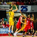 El Iberostar Tenerife 'asalta' el Príncipe Felipe en una noche memorable (1)