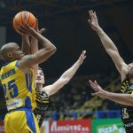 El Iberostar Tenerife desactiva al Peristeri y suma un triunfo importante (10)