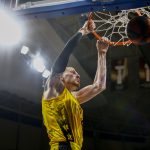 El Iberostar Tenerife reacciona con carácter y cabeza ante un buen Joventut (8)