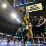 El Iberostar Tenerife reacciona con carácter y cabeza ante un buen Joventut (5)