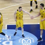 El Iberostar Tenerife cae con orgullo ante el potente Barça (13)