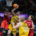 El Iberostar Tenerife tira de oficio para adelantarse en su serie ante un buen Oostende (8)