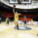 El Iberostar Tenerife cae en un mal partido ante el RETAbet Bilbao Basket (8)