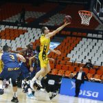 El Iberostar Tenerife no puede con un Baskonia más físico (15)