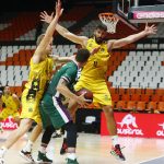 El Iberostar Tenerife reanuda la ACB con derrota, ante un Unicaja más acertado (23)