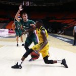 El Iberostar Tenerife reanuda la ACB con derrota, ante un Unicaja más acertado (8)