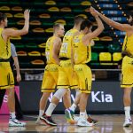 El Iberostar Tenerife deja su sello en Miribilla y suma una nueva alegría liguera (10)