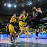 El Iberostar Tenerife deja su sello en Miribilla y suma una nueva alegría liguera (4)