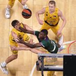 El Iberostar Tenerife 'asalta' el Martín Carpena (8)