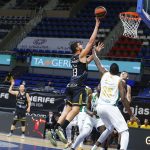 Triunfo trabajado ante un correoso Coosur Real Betis (18)