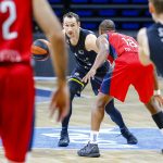 El muro aurinegro suma la decimosexta (8)