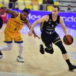 Recital colectivo para 'asaltar' el Gran Canaria Arena (8)