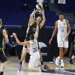 El Lenovo Tenerife cae con orgullo, tras acariciar la final de Copa (12)