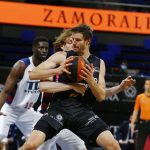 El Lenovo Tenerife cede en un thriller de partido (1)