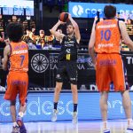 El Lenovo Tenerife 'tumba' al Valencia de Euroliga (9)