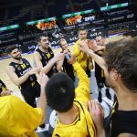 El Lenovo Tenerife saca adelante un partido muy duro (17)