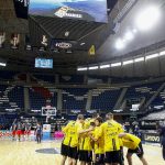 El Lenovo Tenerife saca adelante un partido muy duro (4)