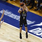 El Lenovo Tenerife impone su fortaleza coral (13)