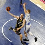 El Lenovo Tenerife impone su fortaleza coral (12)