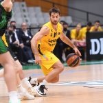 El Lenovo Tenerife cae en Badalona, pese a pelear hasta el final (2)