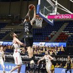 El Lenovo Tenerife crece desde la defensa para sumar su 25ª alegría liguera (19)