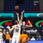 El Lenovo Tenerife crece desde la defensa para sumar su 25ª alegría liguera (2)