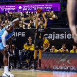 El Lenovo Tenerife firma otro triunfo coral y sigue intratable (22)