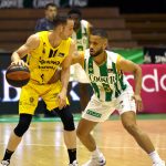 El Lenovo Tenerife exhibe su fortaleza coral en Sevilla (3)