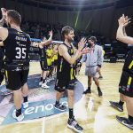 El Lenovo Tenerife alarga su leyenda (29)