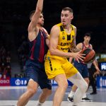 El Lenovo Tenerife 'asalta' el Buesa Arena (10)