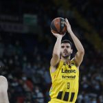 El Lenovo Tenerife impone su ley en Sevilla (9)