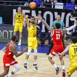 El Lenovo Tenerife tira de carácter y suma su tercera alegría en la #BCL (10)