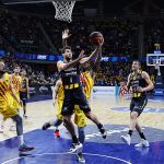 El Lenovo Tenerife cae ante un Barça más físico (10)